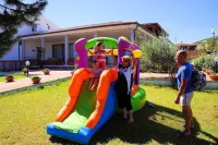 Comfort apartment with air conditioning, TV and washing machine in a quiet location