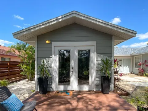 Seahorse Suite Bradenton Hideaway