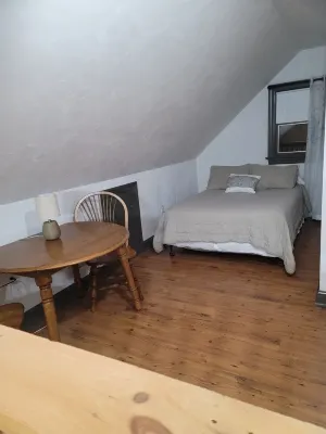 Cozy Cottage with Hiking and Biking ~Hot Tub~