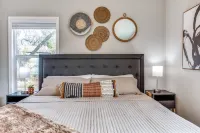 *NEW* Fort Worth 2bd/2bth Home West of Downtown FW Hotels near Kids Foot Locker