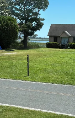 Waterfowl Watch Cottage - Chincoteague Island Quiet Area,Bikes, Spend Christmas