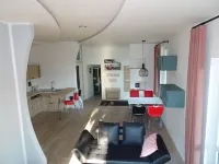 Schöne, Neue Ferienwohnung, Familienfreundlich in Zentrums- und Schlossparknähe