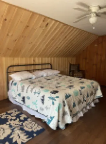 Leave it All Behind! 4-Season Sebago Lake Area, Kayak, Canoe & Fish, Pets Free! Hotels in Casco