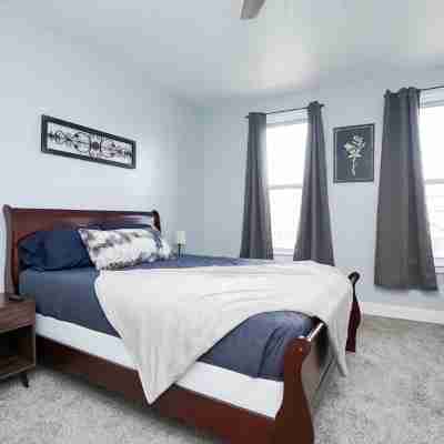 Penthouse Suite* 5-mins to Cedar Point Rooms