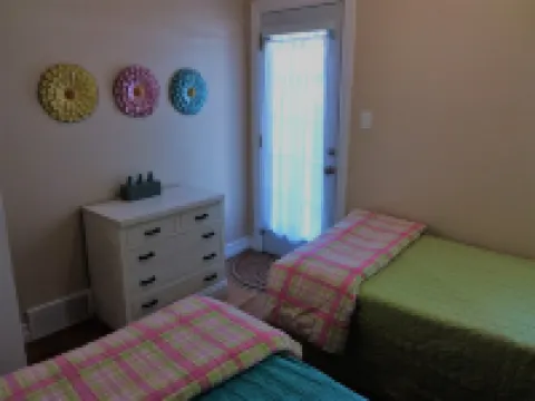 Location, Location, Location! Close to Beach, Marina, & Downtown!