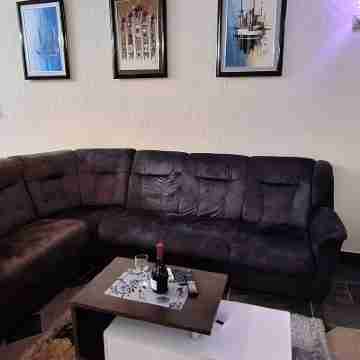 Deluxe King Size Bed & Saloon Rooms