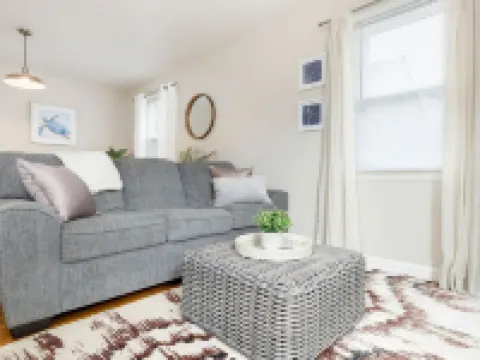 Bexley Breeze ✦ High-Speed Wi-Fi ✦ King Bed Hotels in Bexley