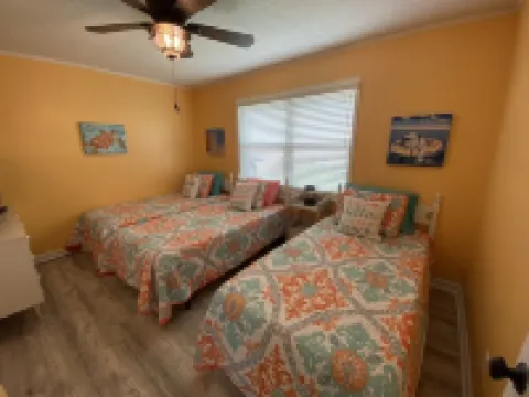 1st Row Beach House, Unobstructed Gulf Views on Bermuda Beach. Hotel in zona Galveston Island
