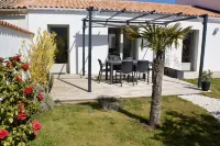 Charmante Maison 4 au Centre de L'ile D'oléron - Homestays