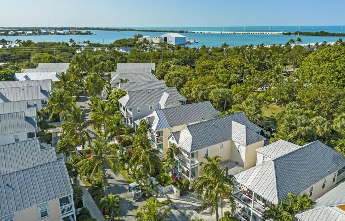 Private Pool Oasis - Centrally Located in Florida Keys