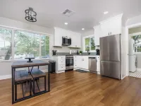 Two Bedroom cottage sleeps 6 & just 7 min from Viejas Casino Hotels in Alpine