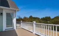 Coastal Cottage, heated private pool & hot tub, resort community