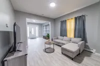 3 bedroom apartment in Cranston, RI