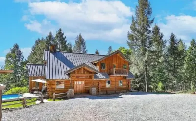 Lazy Bear Haven - Luxury Log Cabin Retreat