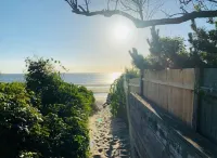 Perfect Beach Bliss Cottage with Best Sunsets and Steps Away from Beach!