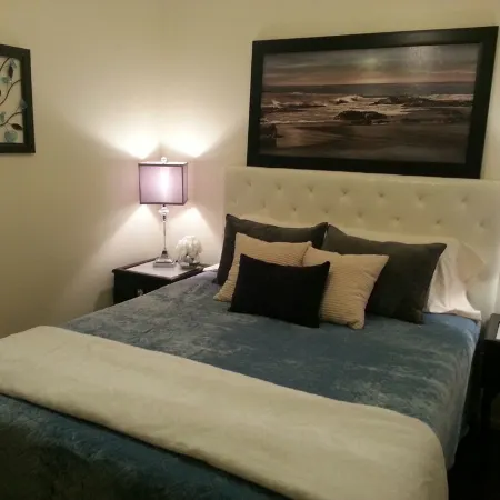 Craftsman Duplex in Old Town Issaquah - Free Wi-Fi