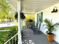 Coastal Chic Home on the Island of Cape May 케이프메이 호텔