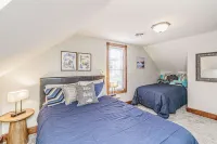 Welcome to Lake Michigan Dreamscape -  Ideal Getaway and Work-From-Home Retreat!