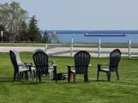 Relaxing Lake View Home, Pet Friendly, Central Location.  Close to Ferries! Hotels in Moran Township