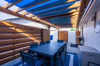 Casa del Sol: Chic Family Home with Heatable Private Pool & Guest House