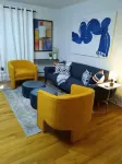 2CHICAGO Train 1MI/WIFI/KING/Free parking/Fox River Bike Trail