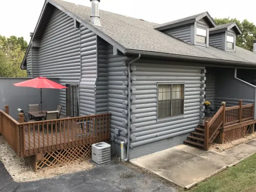 Western-Themed Cabin Condo~Close to Branson Fun, Area Lakes and Pet Friendly