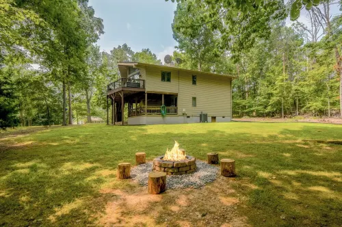 Fall and Winter Rentals, Lake Anna, Boat Slip, Lake Access, Small Dog Friendly