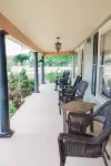 Spacious Farmhouse beautifully decorated waiting for laughs and memories