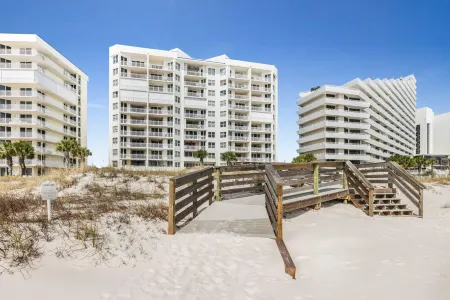 SeaSpray ☀️ 2nd FL Beach Front Oasis • 3 Pools • Hot Tub • Tennis • Marina 🐠 Отели рядом с достопримечательностью «Perdido Key Beach»