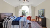 truly stunning lakefront with immediate access to all the city has to offer.