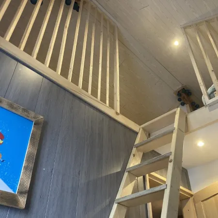 Self-contained apartment in Morillon Village, 200m from the cable cars Отели в г. Морийон
