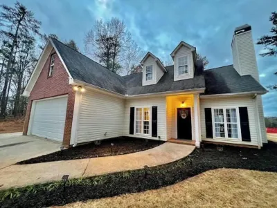 Lake Lanier House 1 Hotels near Don Carter State Park