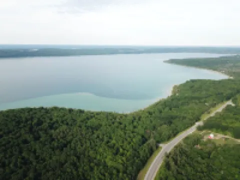 Cozy studio cabin close to Lake Michigan.