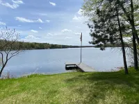 Quiet "UP NORTH" Cabin with All the Amenities. 200 a Night. - WiFi