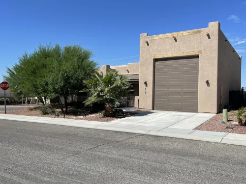 Beautiful Desert Retreat with Pool and RV Garage