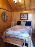 The Aoudad Cabin at Palo Duro Hotels near Crossroads country church