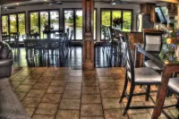 6100 sf, Beds for 32, Hot Tub, Theatre, Game Rm , Entertainers Dock, 310' Shore