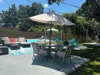Sweet Retreat, with Private Pool, Patio, BBQ, Corn Hole Boards and Fire Pit. Plant Sumner House 주변 호텔