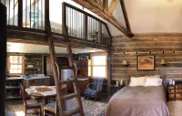 Cozy, Rustic Cabins near Chico Hot Springs & only 35 mins to YELLOWSTONE PARK!! Hotels near Chico Hot Springs