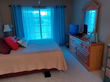 Spectacular Lake Views in Sunrise Beach