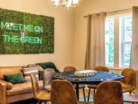 Golf Getaway! Poker Room - Indoor Golf Simulator - Pet-friendly Hotels in Pinehurst