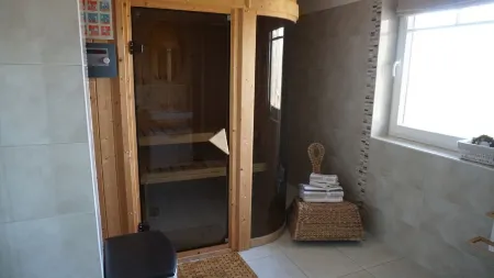 BODDENgut - Holiday home "Uferschwalbe" directly in nature