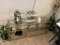 Luxe Central Suburban Retreat- close to speedway and airport