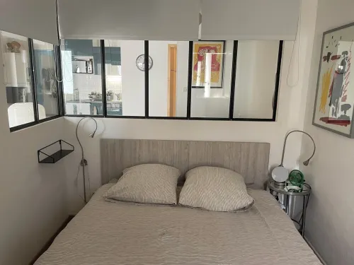 Charming 2-room apartment, city center, loggia, parking Hotel a Sete