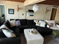 Charming 2-bedroom waterfront cottage in welcoming Barrington with deck and WiFi