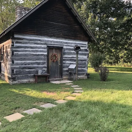 Cottage close to Town