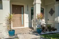 LuxuryHome+MiniPutt&HeatedPool+FirePit+Close2Beach