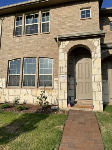 Brand new charming 2 bedroom Townhouse get away