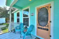 Super Cute! Coastal Bend Cottage! Book Now! September, October, November Dates!