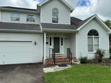 Welborn House - Creekside